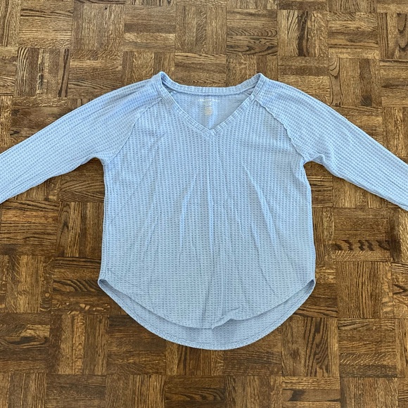 ⭐️3/$35 American Eagle plush waffle knit long sleeve top - Picture 7 of 7